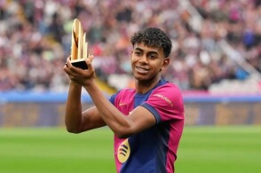 [中超]张琳芃赛季首球李新翔传射 上海海港主场取胜