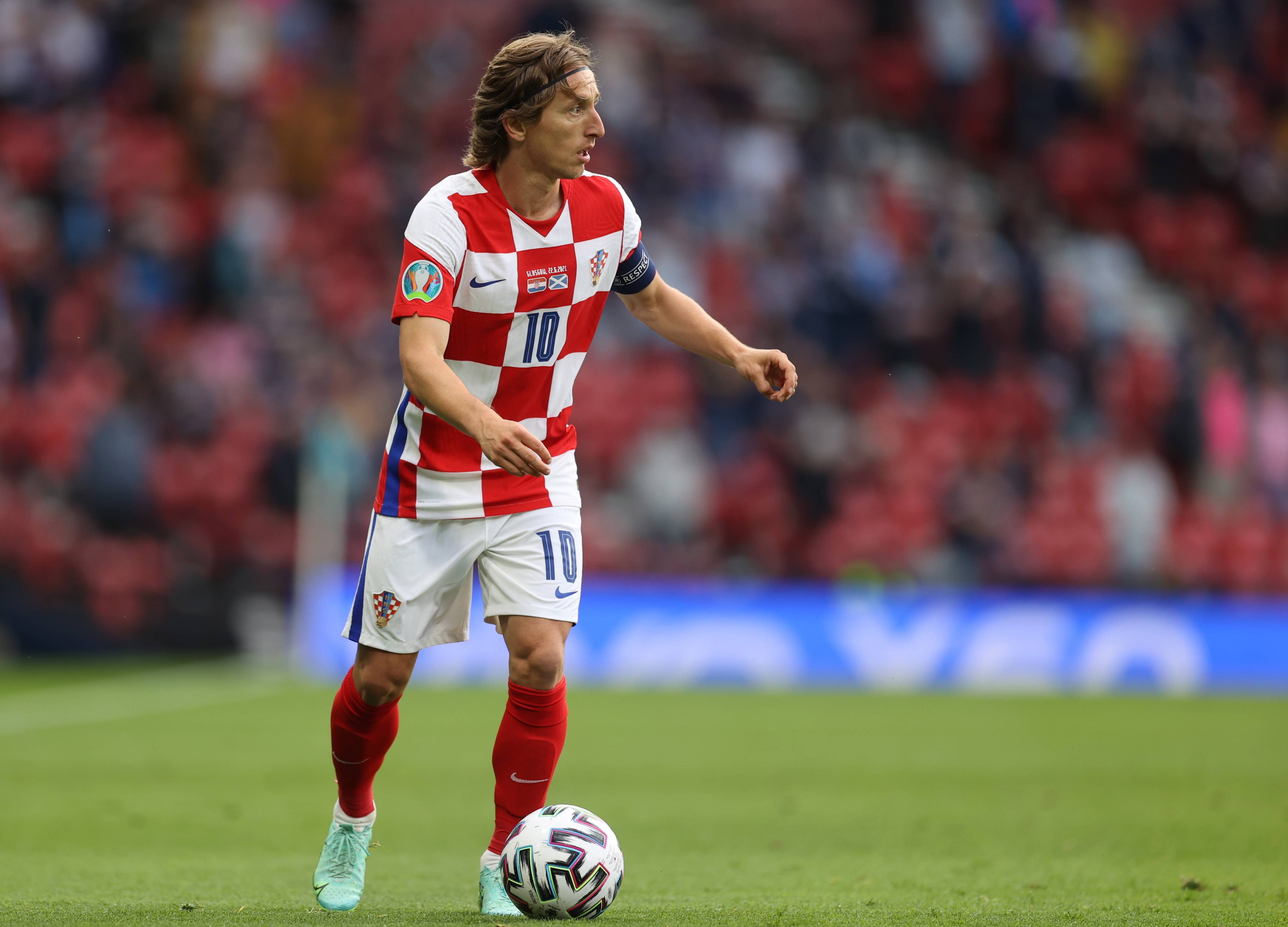 国乒迎来两大挑战！张本智和心态够狠，丝毫不惧四川老家球迷倒戈