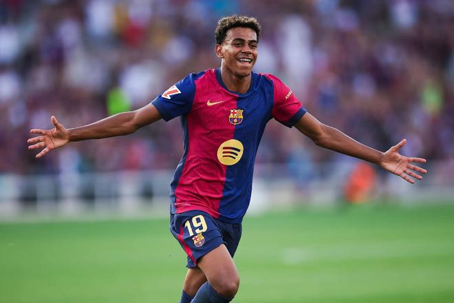 电竞厂商发布年度产品与赛事计划